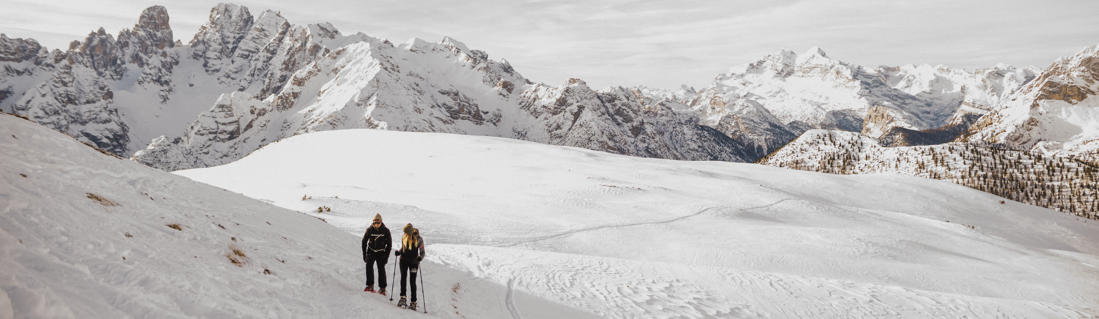 Rodeln, Sterne & Fondue – Winter neu entdeckt Rodeln, Sterne & Fondue – Winter neu entdeckt